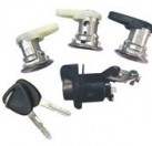 KEY SET (4PCS/SET) FRO RENAULT LOGAN DACIA Door Key Door lock with key Trunk lid lock with key Gas cap with key  Used for volvo truck