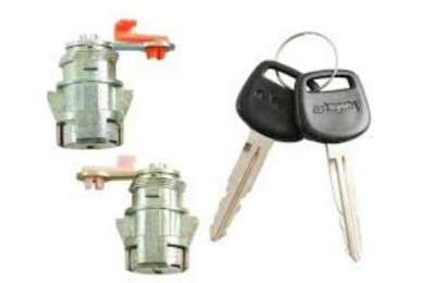 OE 69051/2-12200 Auto Door Key Door lock with key Trunk lid lock with key Gas cap with key  Used for TOYOTA COROLLA EE90 88-92 OE 69051/2-12200 (LHD/RHD)